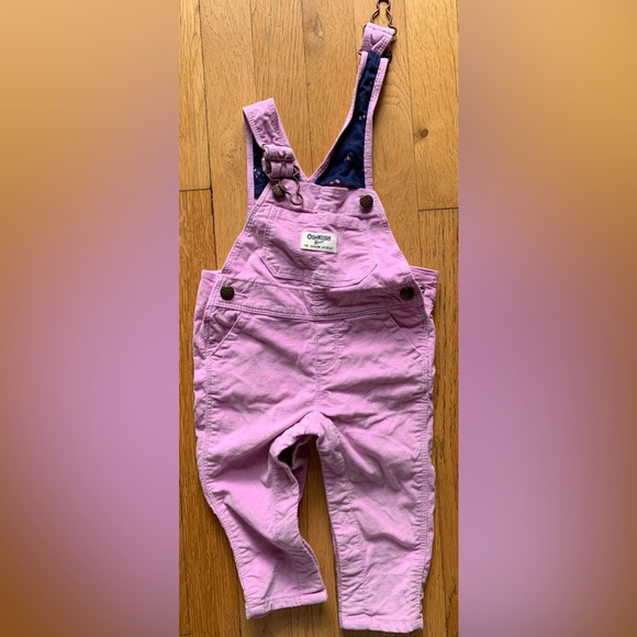 Cute Oshkosh velvet Dungarees Size 6-9 months - Picture 1 of 6